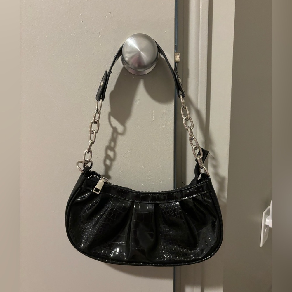 Adorable Black Chain Purse